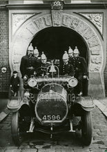 Load image into Gallery viewer, Appliances And Vehicles Of The Metropolitan Fire Brigade Melbourne 1891 to 1920